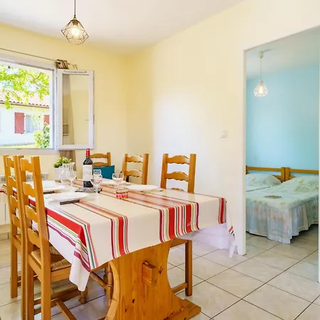Holiday home Les 7 Nains-3 By Interhome